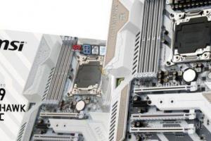 Scheda madre per CPU Skylake X MSI X299 TOMAHAWK ARCTIC