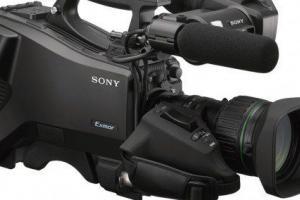Sony presenta la telecamera HXC-FB80 e Controllo HXCU-FB80