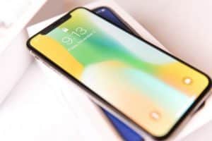 Apple IPhone X Plus pieghevole Secondo diverse fonti