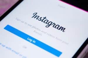 Instagram in arrivo la funzione per chiamate e videochiamate