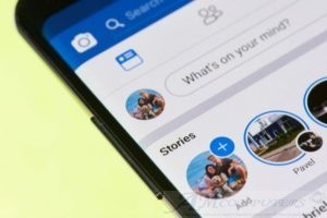 Facebook arrivano i post vocali e archivio cloud