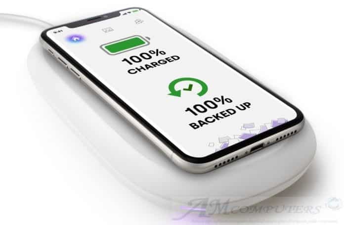 Carica batterie wireless che esegue il backup dello Smartphone