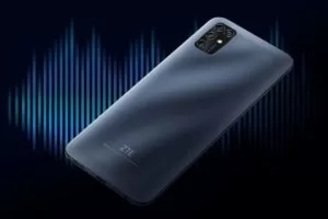 Smartphone ZTE Blade V2020 ufficiale